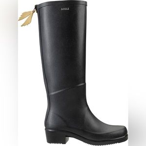 Agile Miss Juliet Knee High Natural Rubber Rain Boots— like new!